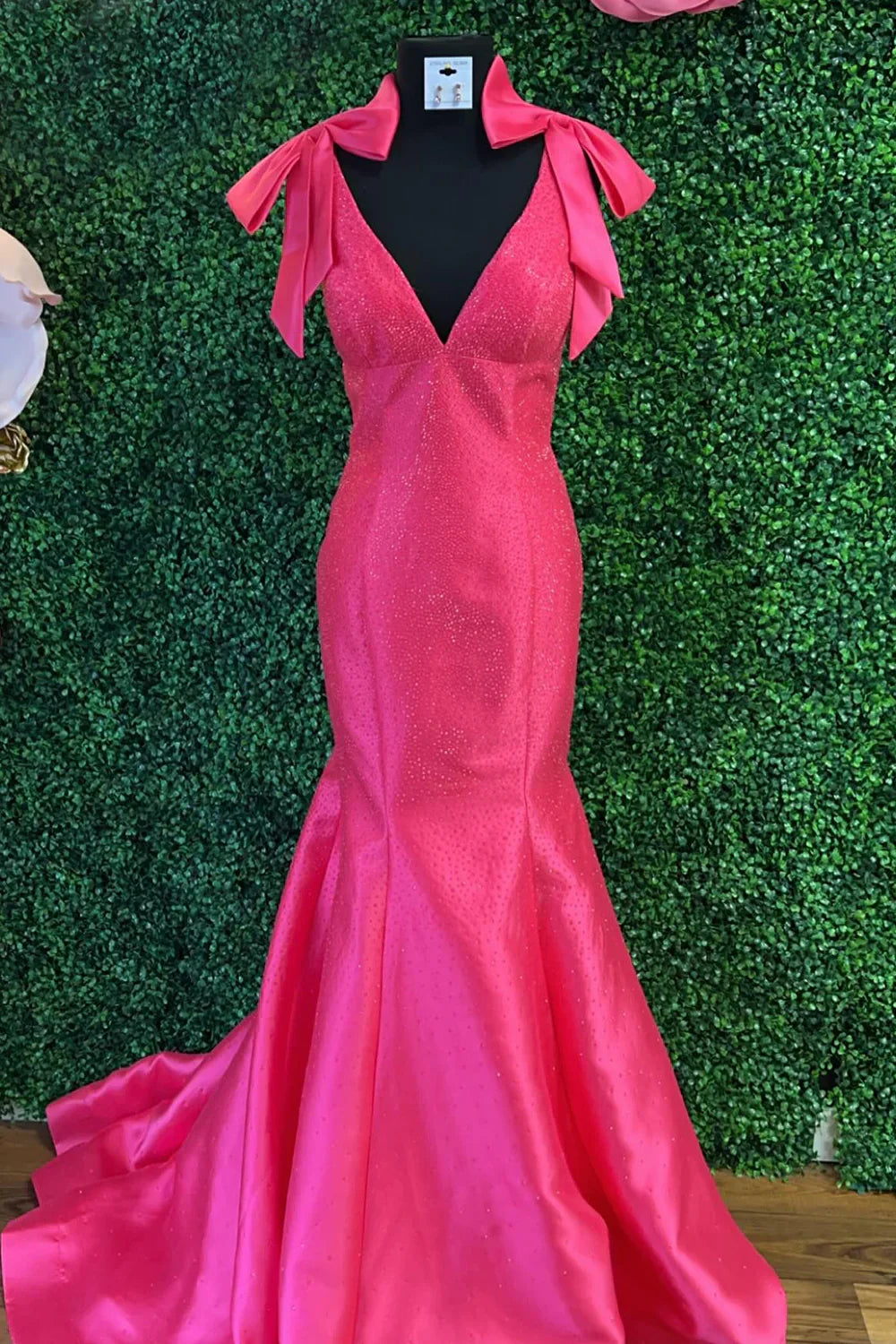 Deep V-Neck Sleeveless Fully Beaded Satin Trumpet Mermaid Prom Dress