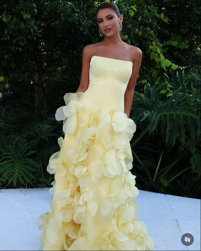 Modest A Line Strapless Yellow Chiffon Prom Dress