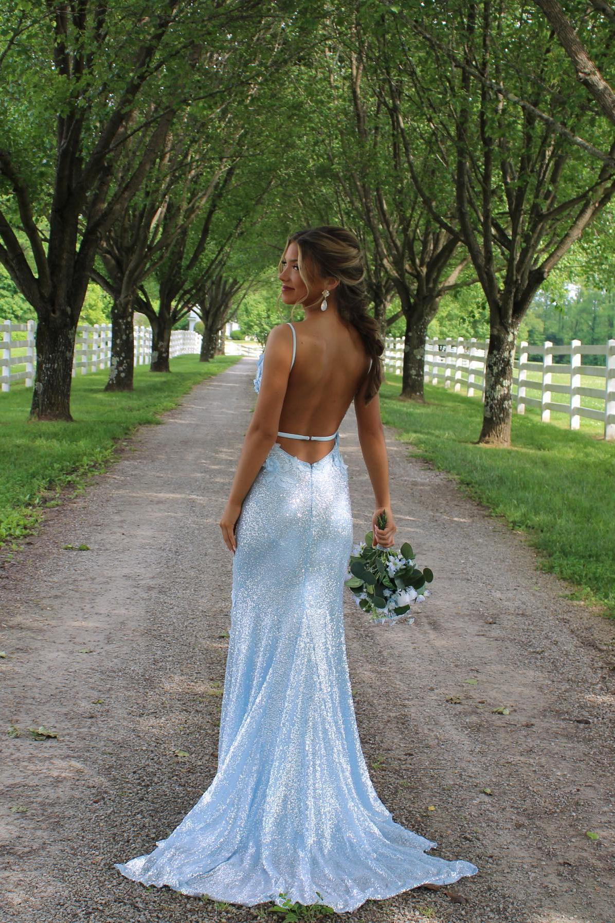 Deep V-Neck Spaghetti Straps Party Gowns 3D-Flowers Applique Mermaid Prom Dress