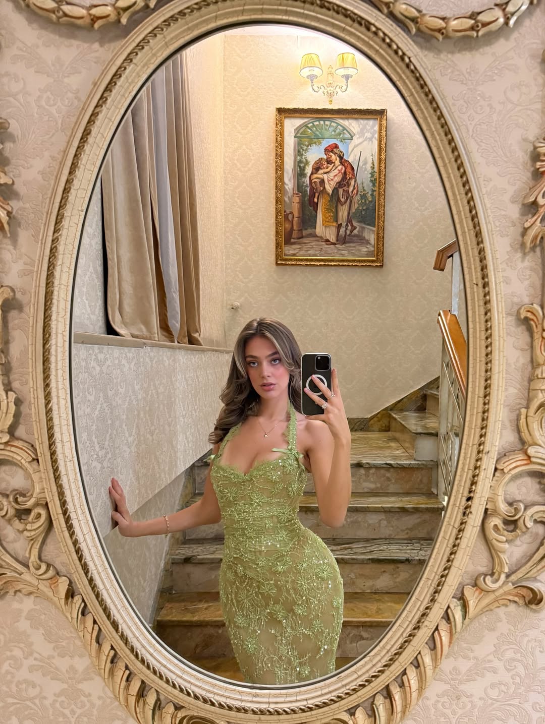 Sequins Applique Exquisite Halter Green Sleeveless Prom Dress