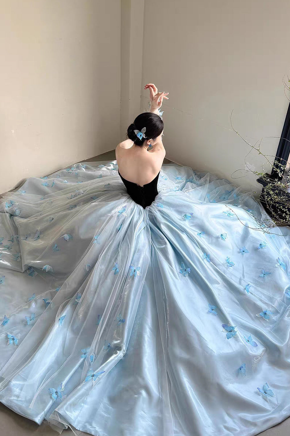 Black And Blue 3D Butterfly Applique Strapless Princess Prom Dress