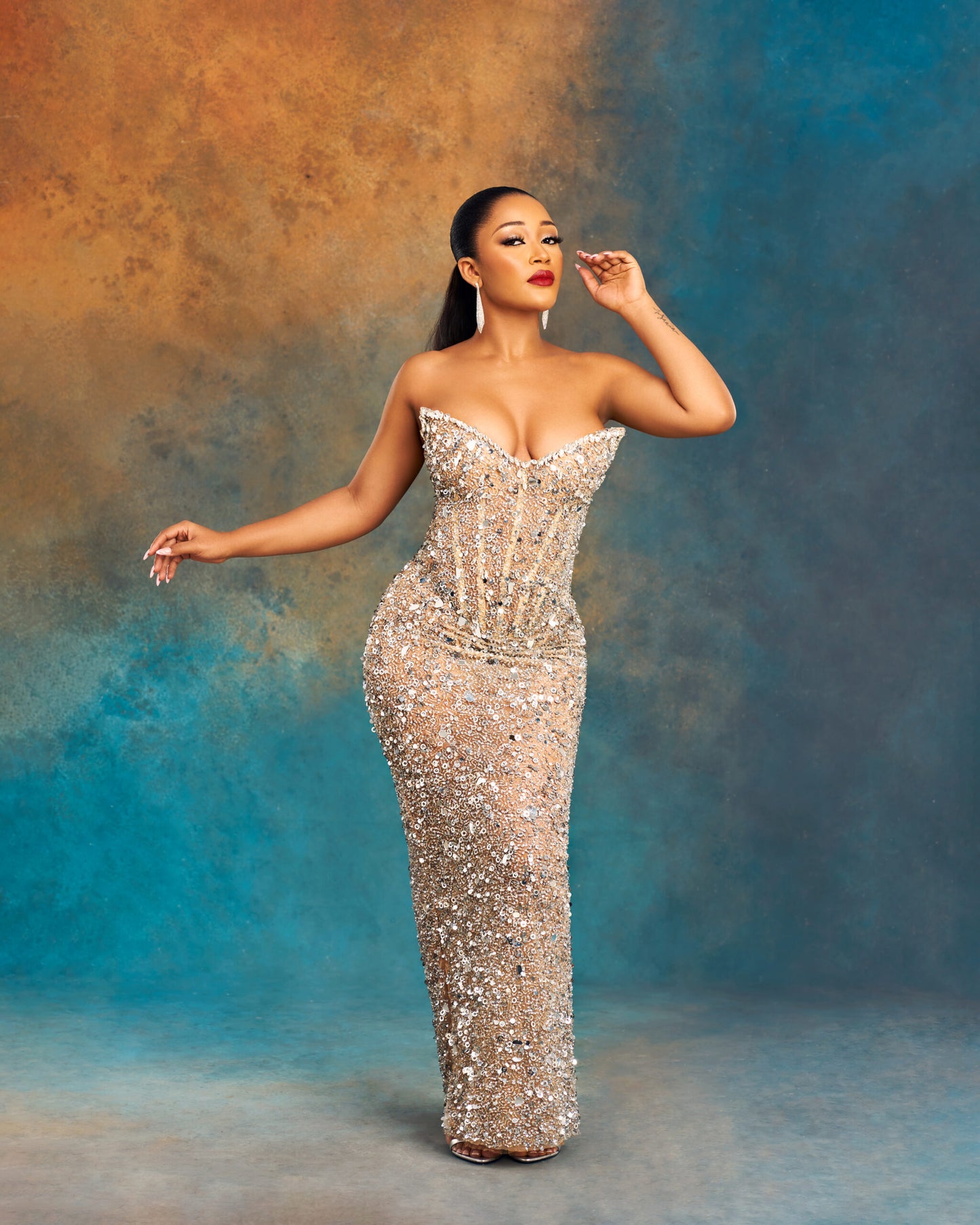 Sparkly Sleeveless Sweetheart Sequins A-Line Prom Dress