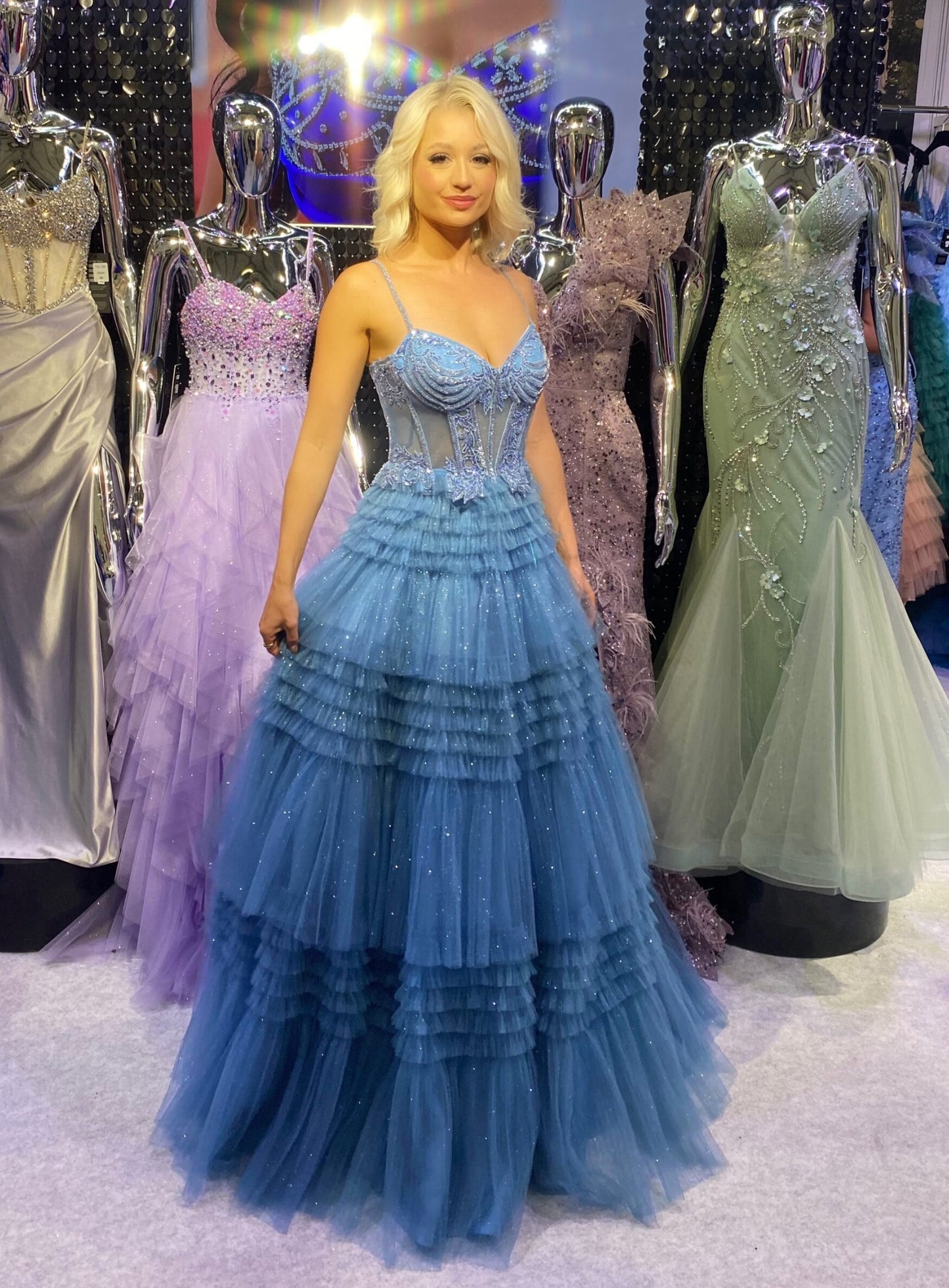 Spaghetti Straps V-Neck Corset Tulle Prom Dress