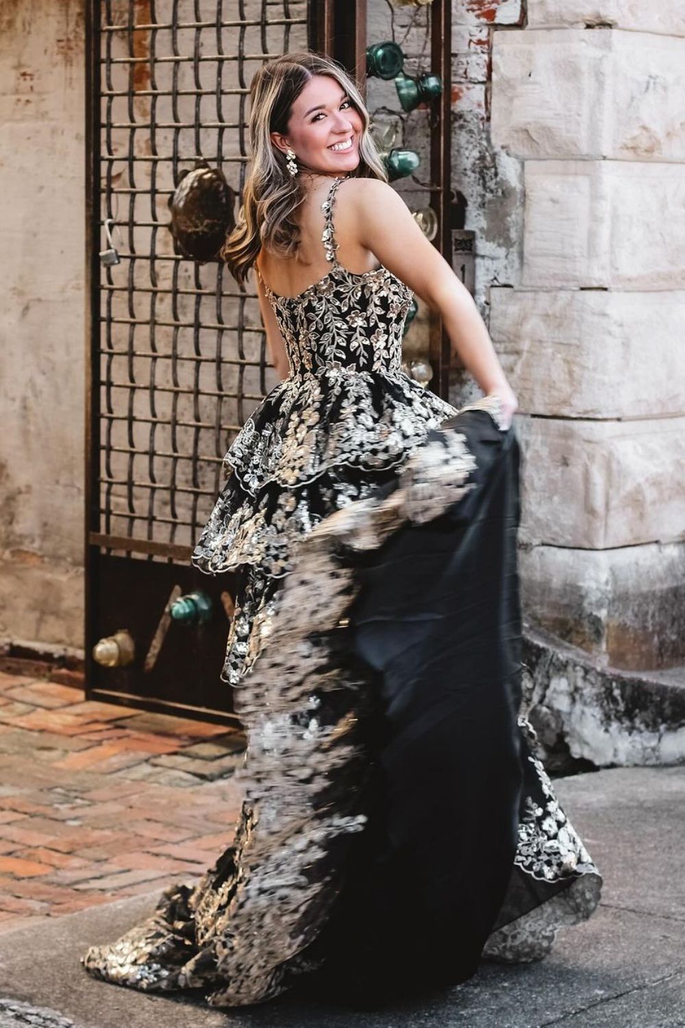 Sparkly A-Line Back Gold Spaghetti Straps Long Tulle Prom Dress