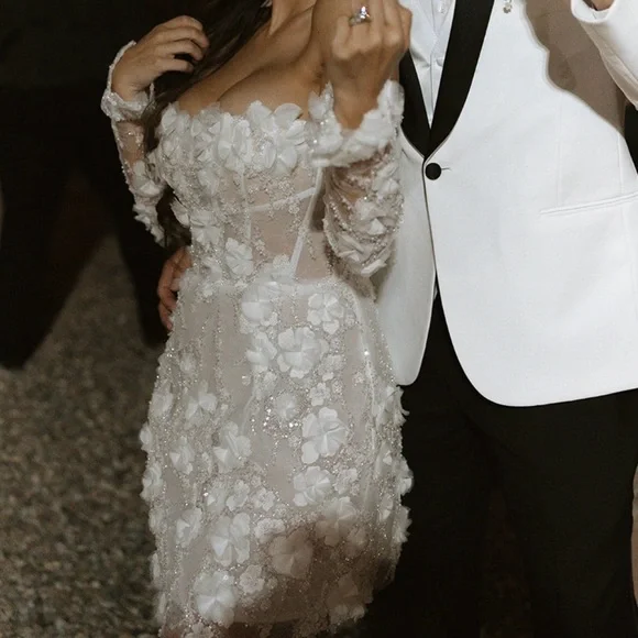 Classy Strapless Tulle Sequin Appliques Sheath Short Wedding Dress