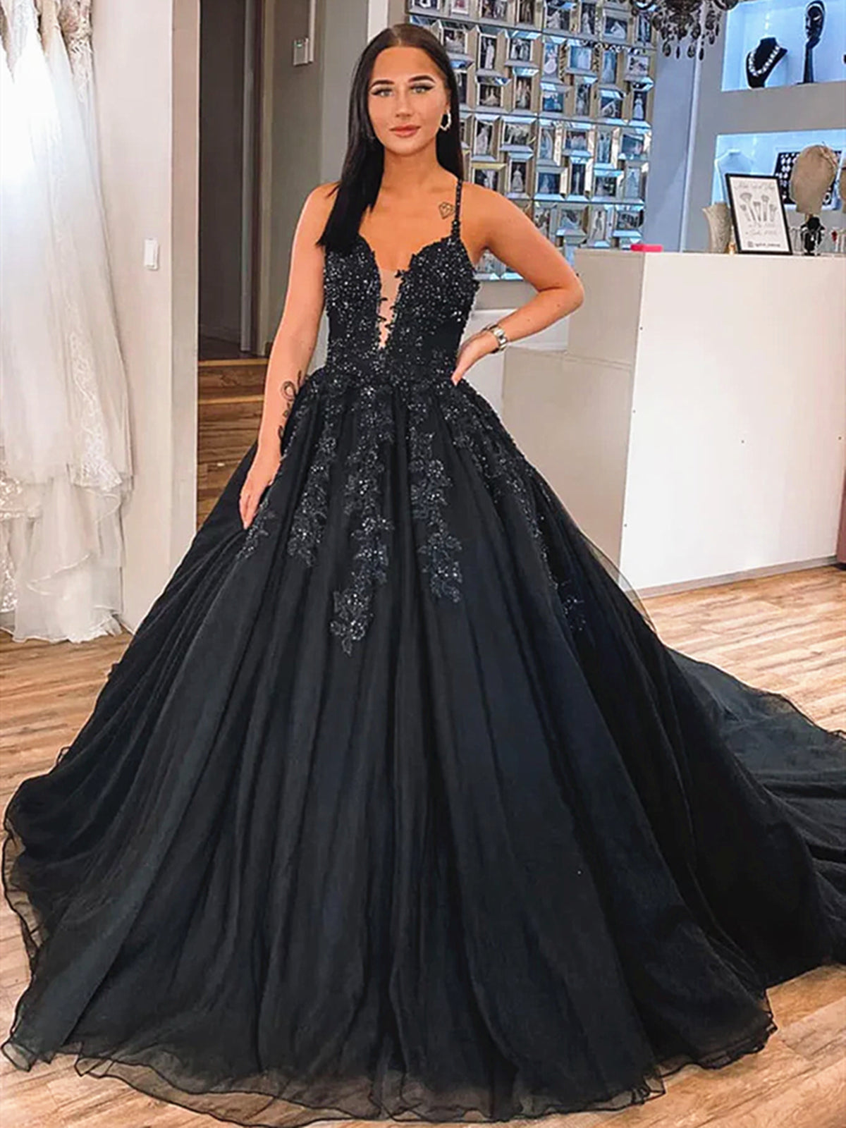 Black V Neck Long Lace Formal Evening Dress