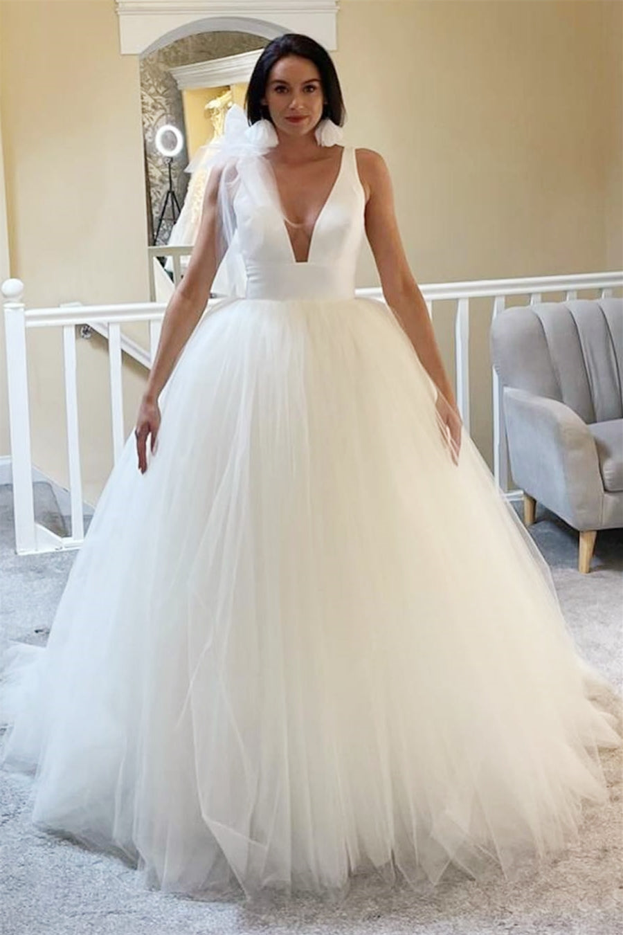 Charming V-Neck Tulle Ball Gown Wedding Dress