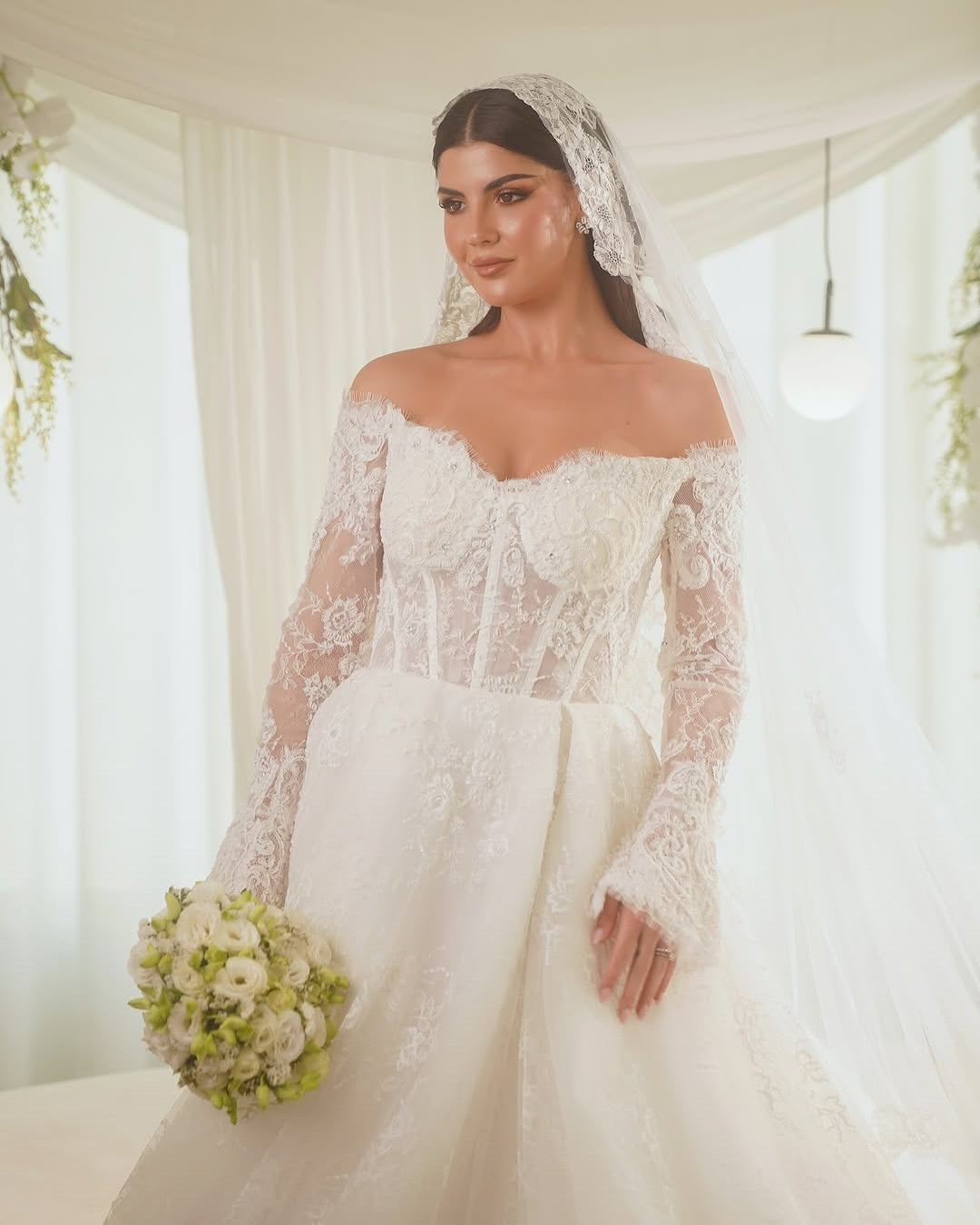 Off-Shoulder Lace Ball Gown Wedding Dress