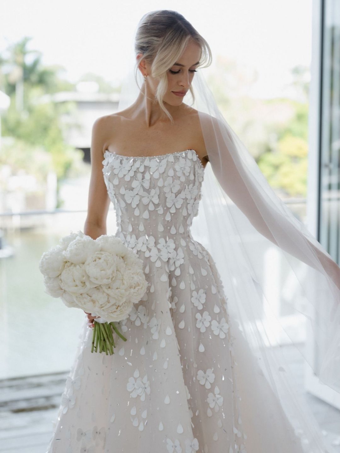 Strapless 3D Floral Applique Ball Gown Wedding Dress