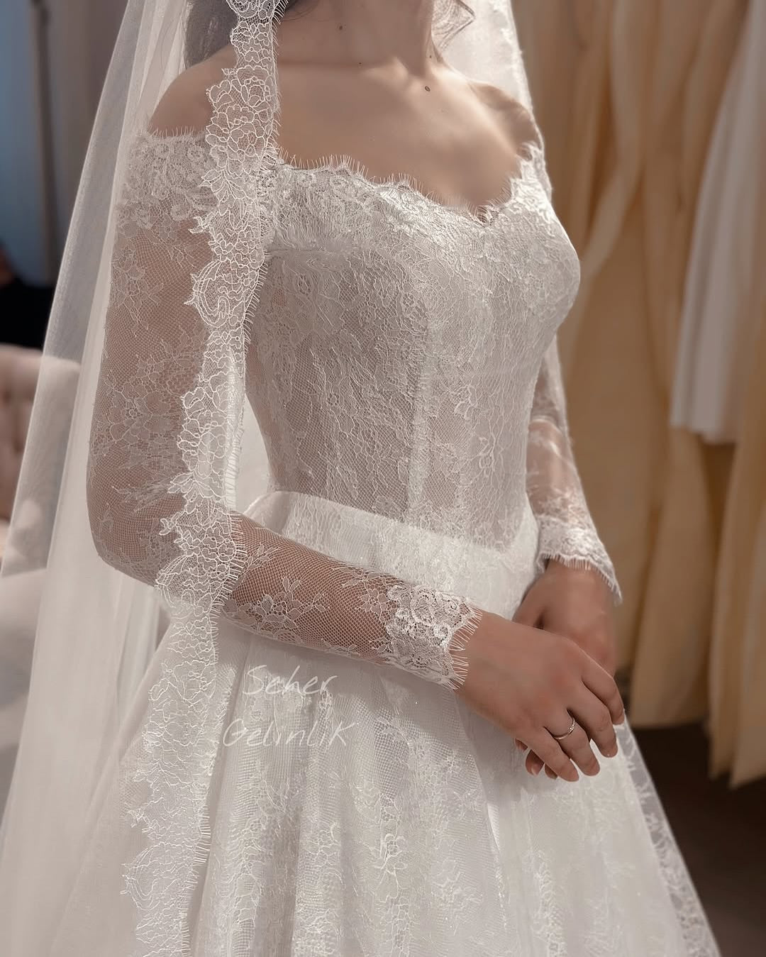 Off-Shoulder Lace Ball Gown Wedding Dress