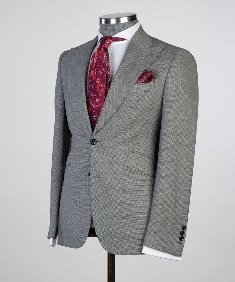 Eugene Latest Design Gray Peaked Lapel Three Pieces Men Suits