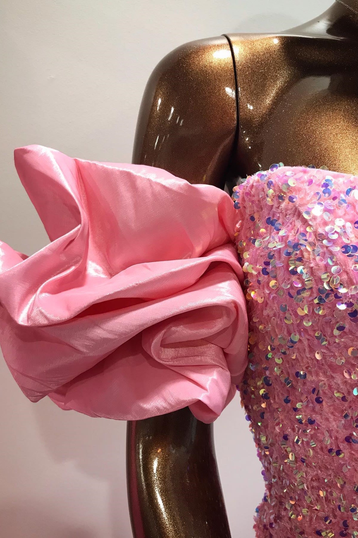 Sweetheart Sleeveless Fully Sequined Beaded Mermaid Prom Dress with Sweep Train