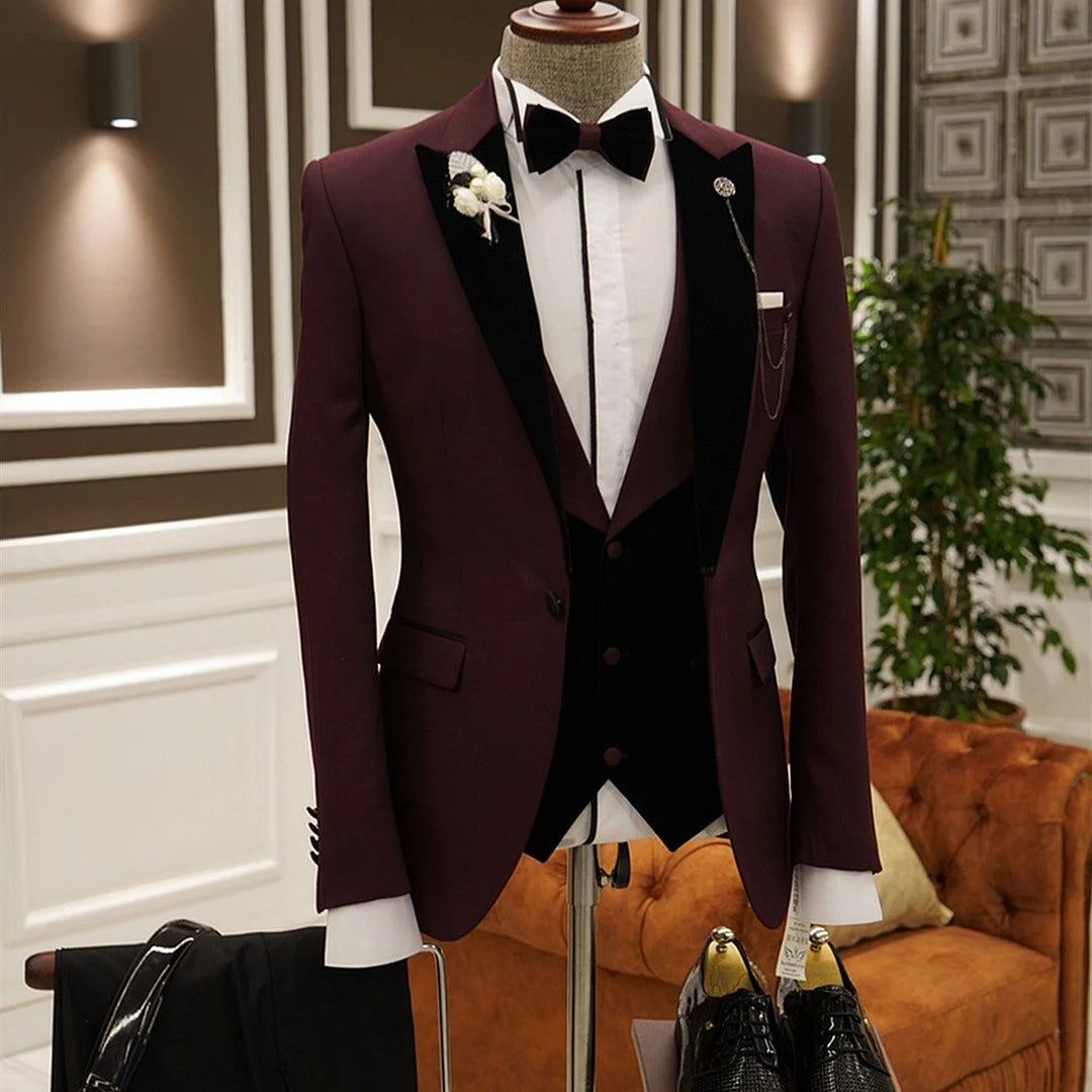 Stylish Burgundy Peaked Lapel Best Evening Suits With 3 Pieces