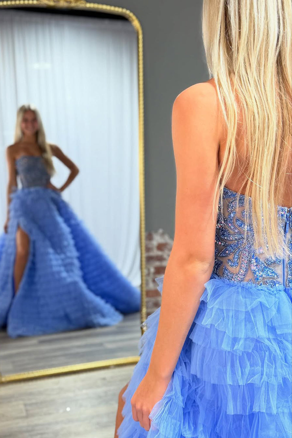 Gorgeous Ball Gown Strapless Blue Tiered Tulle Prom Dress
