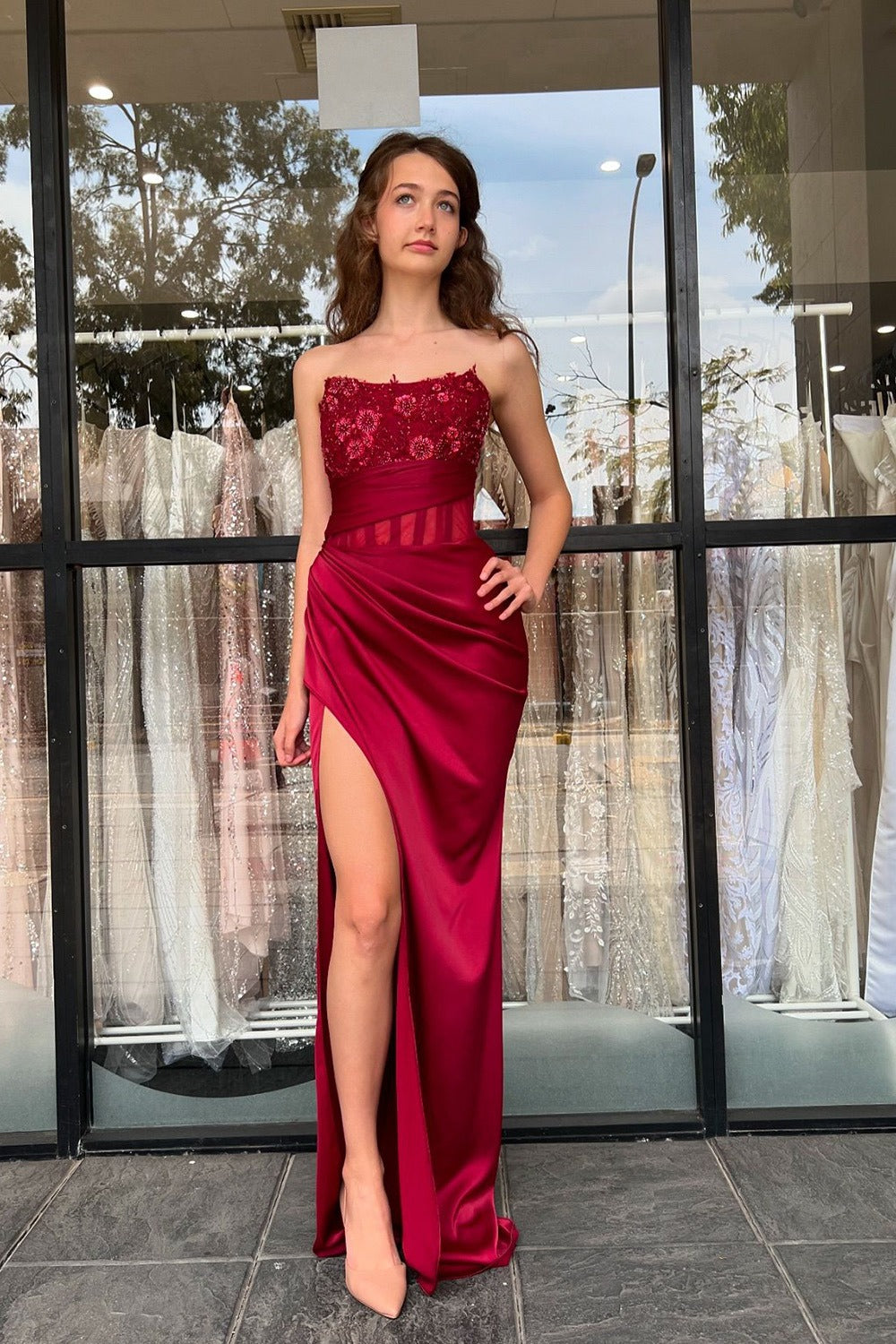 Charming Mermaid Burgundy Strapless Satin Slit Prom Dress
