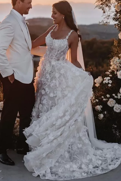 Scoop-Neck Spaghetti Straps Floral Embellished Applique Wedding Dress