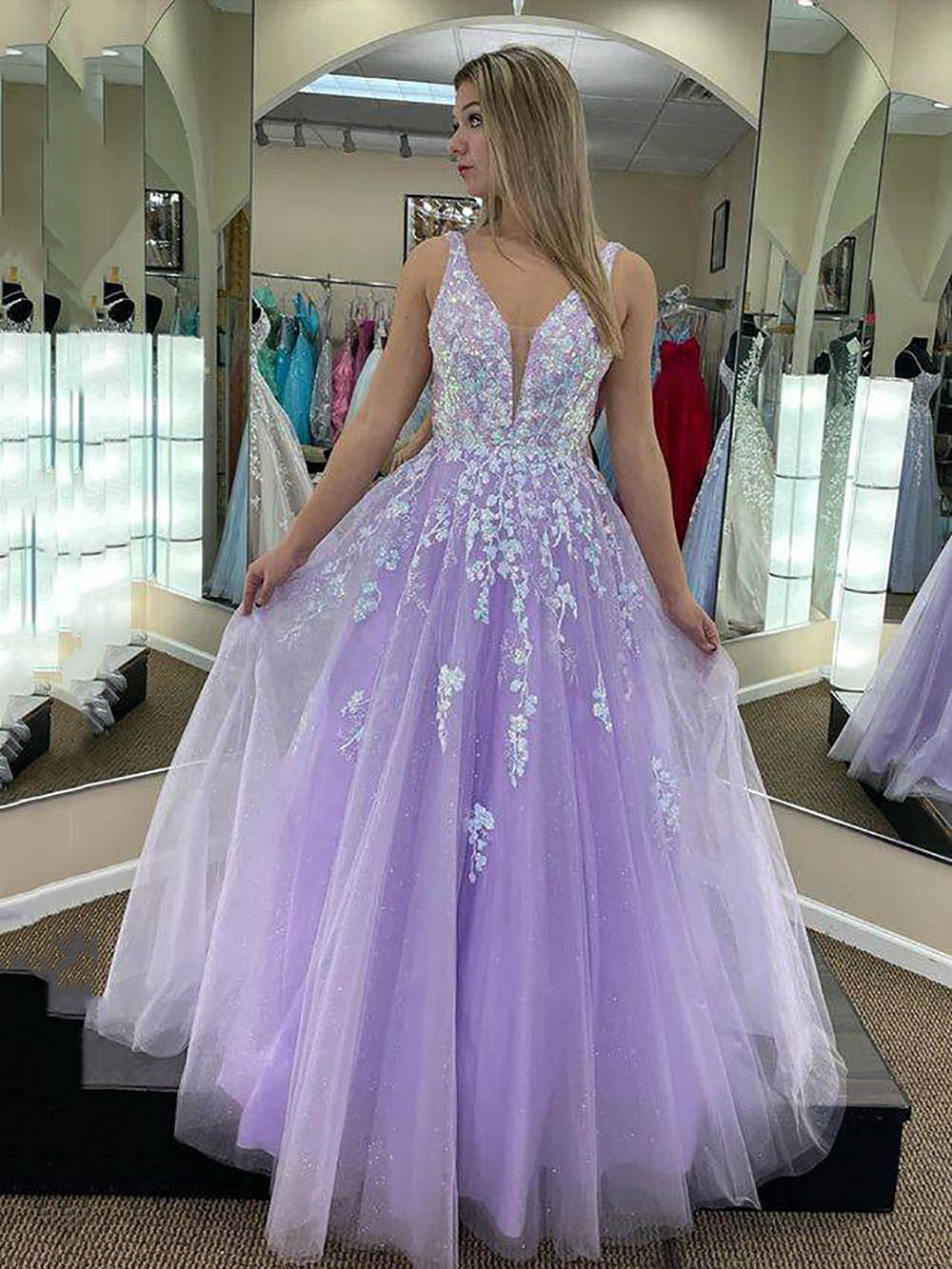 Lilac V Neck Princess Party Dress Floral Appliqué Sparkly Prom Dress