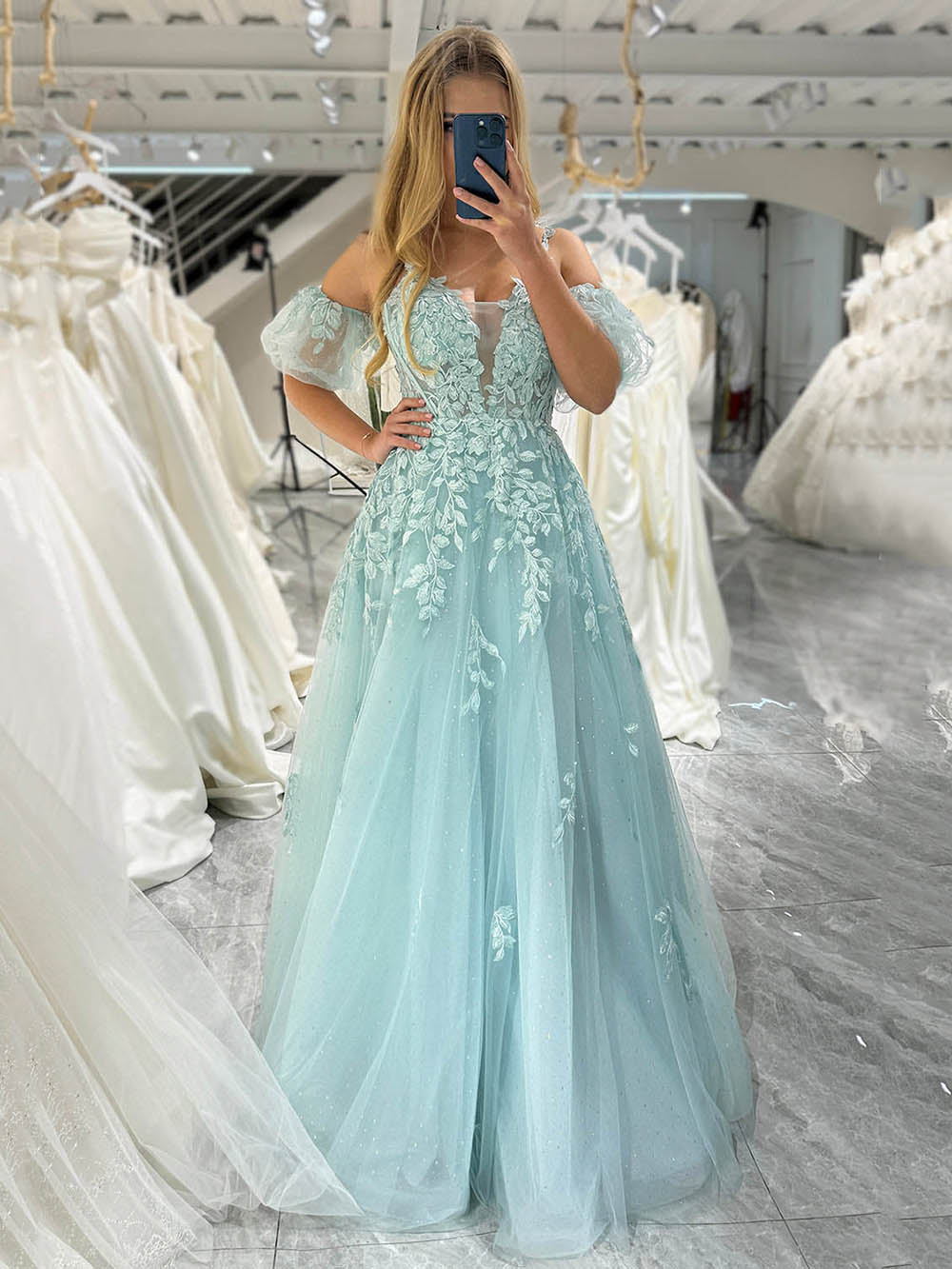 Mint Green A-Line Evening Dress Puff Sleeves Lace Appliqués Prom Dress