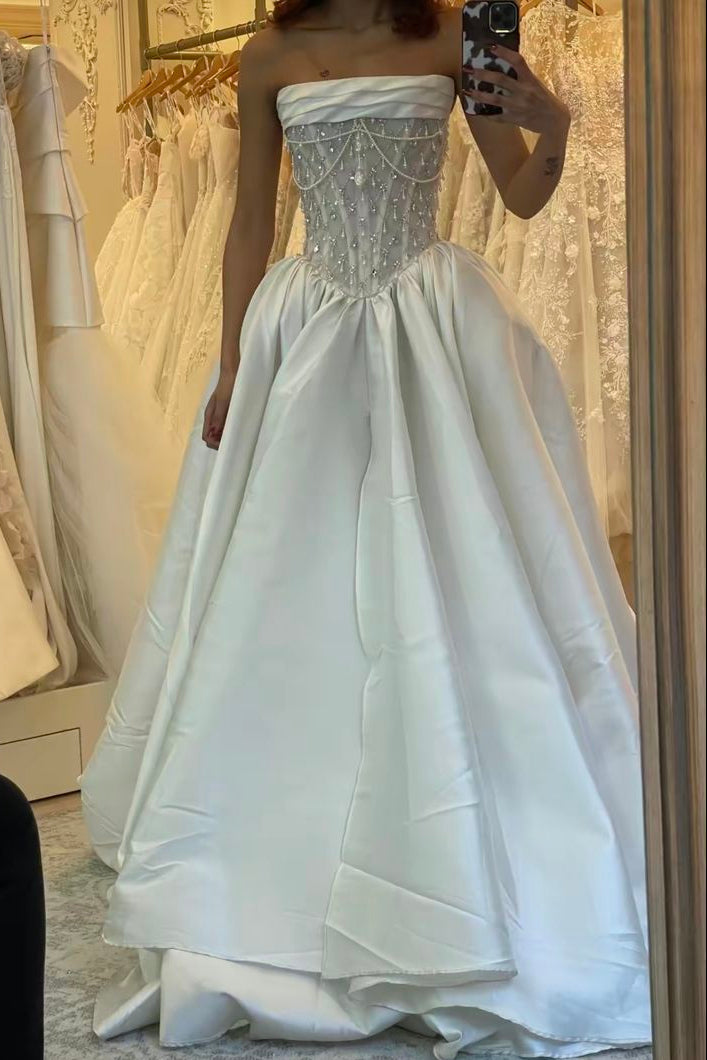 Sleeveless Rhinestone Beaded Satin Pleated Wedding Dress with Train