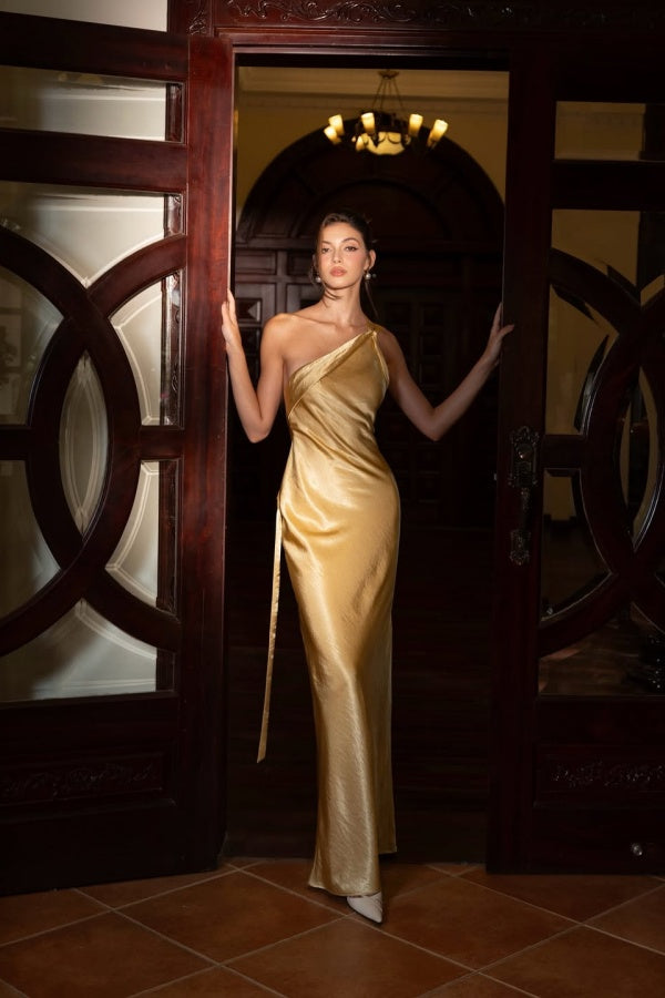 Classic Champagne One Shoulder Prom Dress Sleeveless with Flower