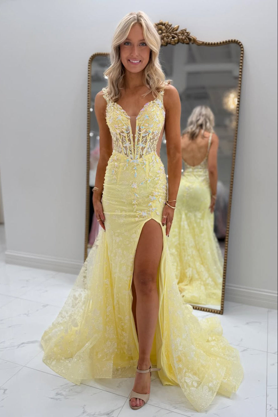 Cute Mermaid V Neck Daffodil Lace Long Prom Dress