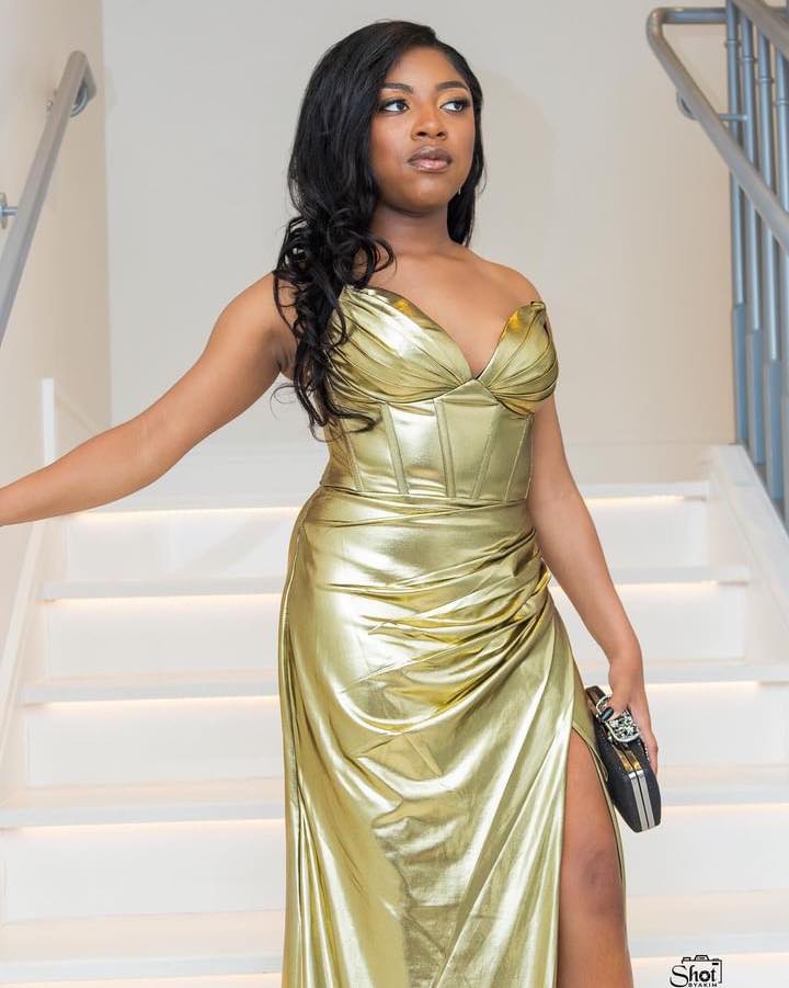 Simple Gold Sweetheart Ruffles Side Slit prom Dress