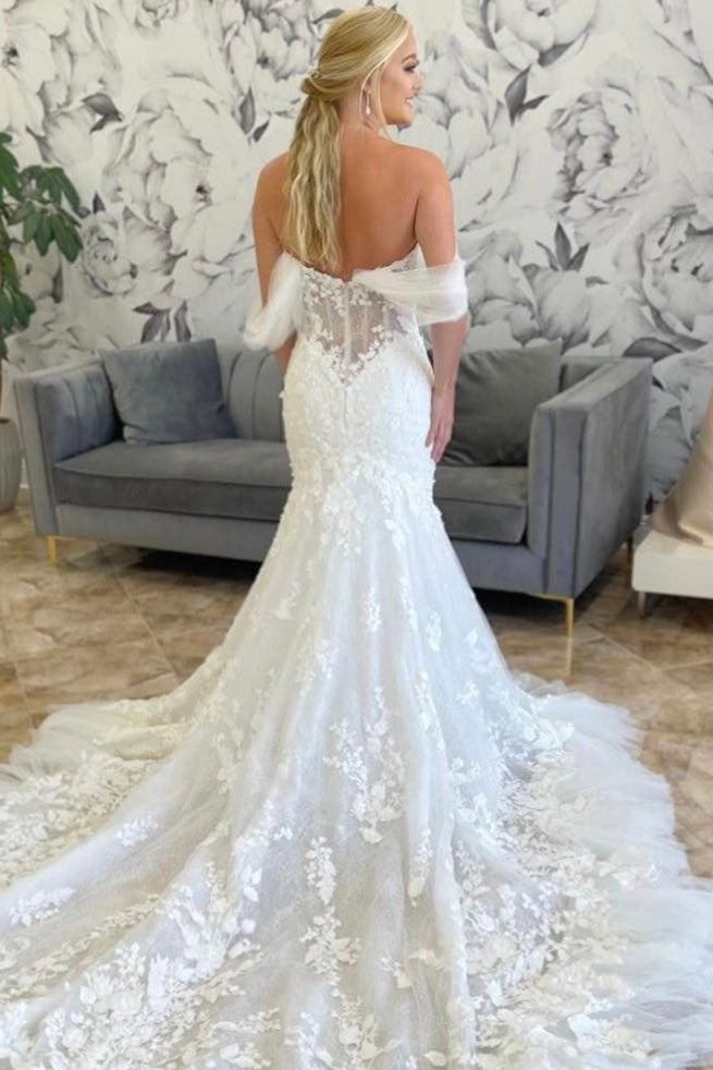 Sweetheart Sleeveless Allover Lace Applique Tulle Mermaid Wedding Dress