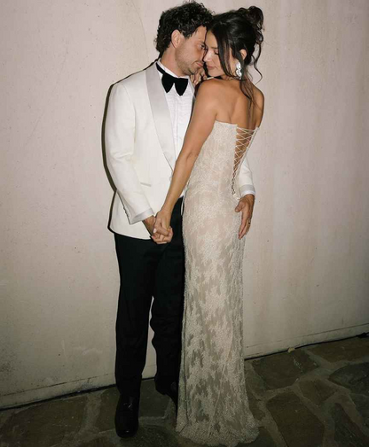 Elegant Long Column Strapless Lace Corset Sleeveless Wedding Dress