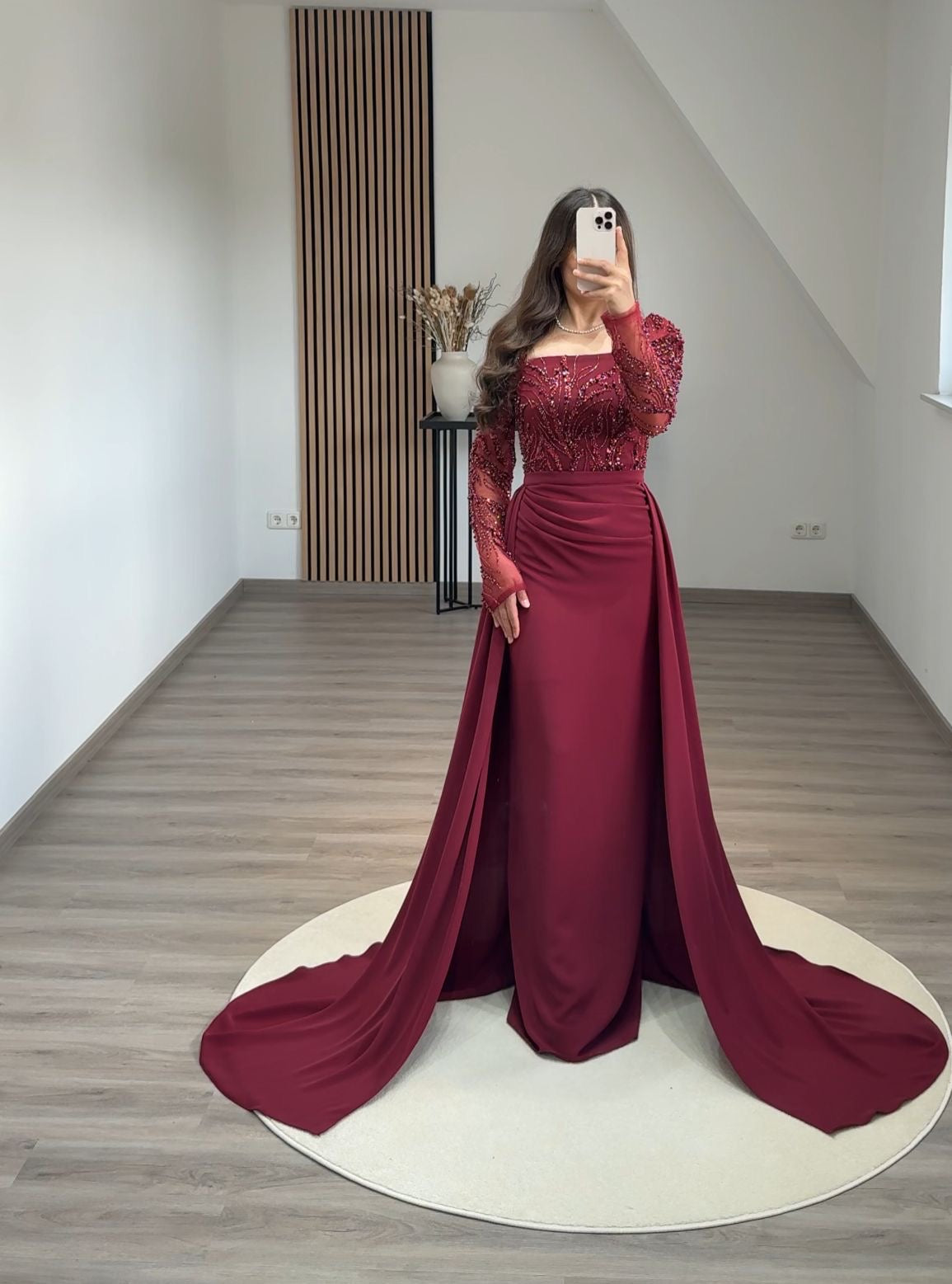 Elegant Long Sleeves V-Neck Ruched Satin Evening Dress