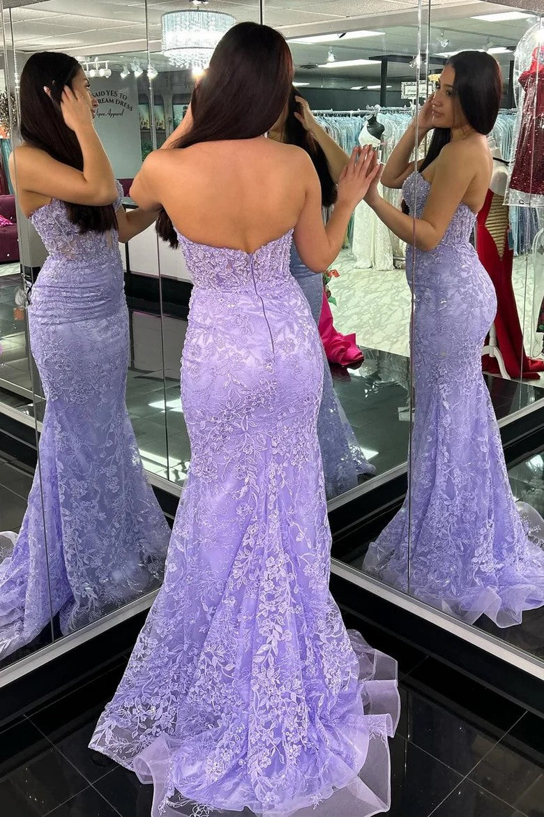 Elegant Lace Appliqué Sweetheart Keyhole Trumpet Prom Gown