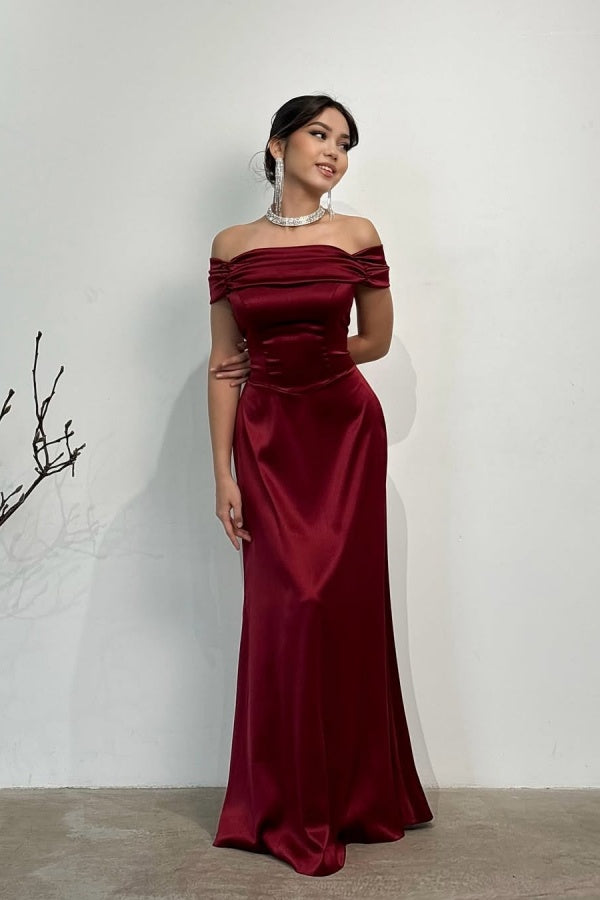 Chic Burgundy Off-the-Shoulder Prom Dress Slimming Floor Length