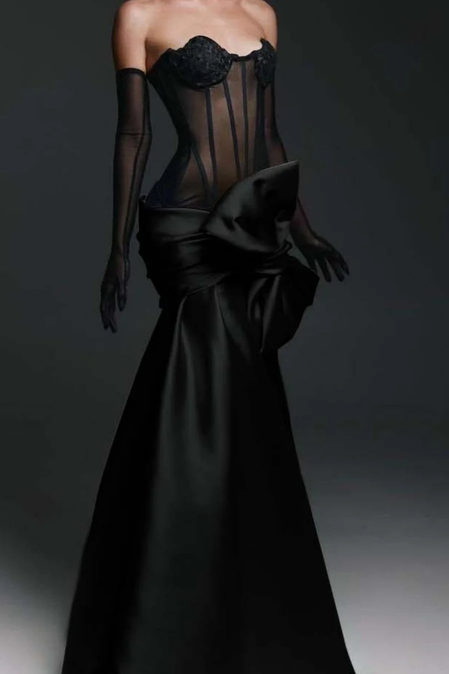 Sexy Black Long Sleeve Mermaid Prom Dress Pleated with Lace Appliques