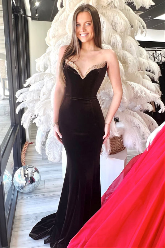 Charming Mermaid V Neck Velvet Prom Dress with Beading