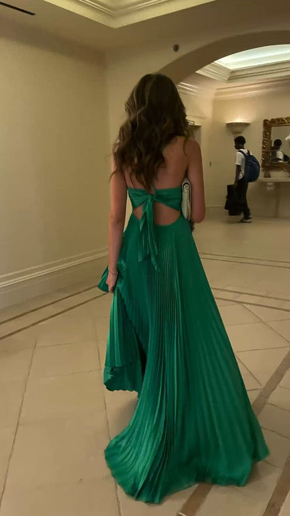 Chic A Line Halter Neck Green Long Prom Dress with Keyhole