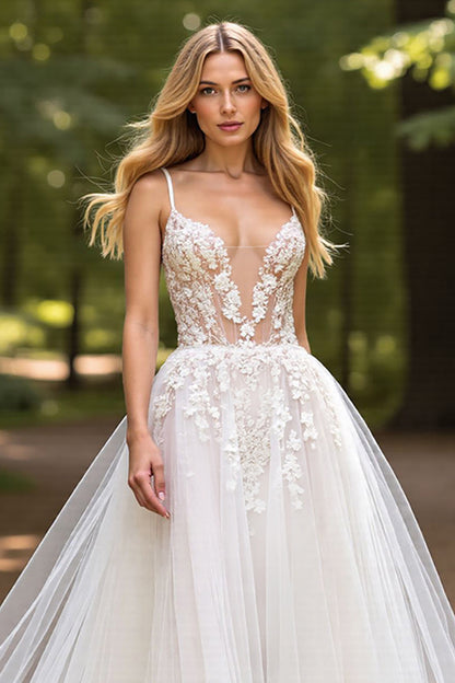 V-Neck Spaghetti-Straps Sleeveless Tulle Wedding Gowns
