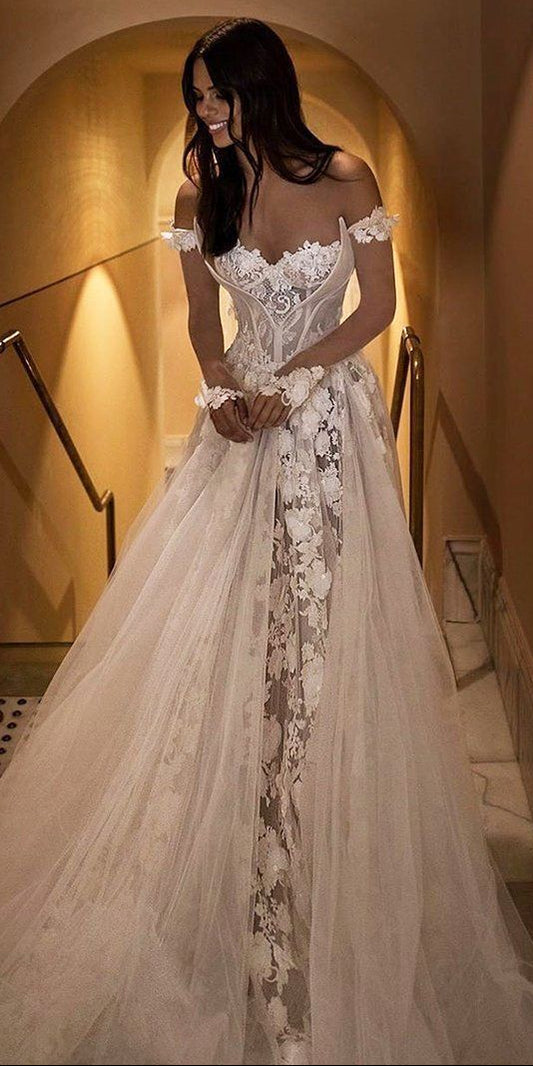 Sweetheart Applique Lace Long Sleeves Long Wedding Dress