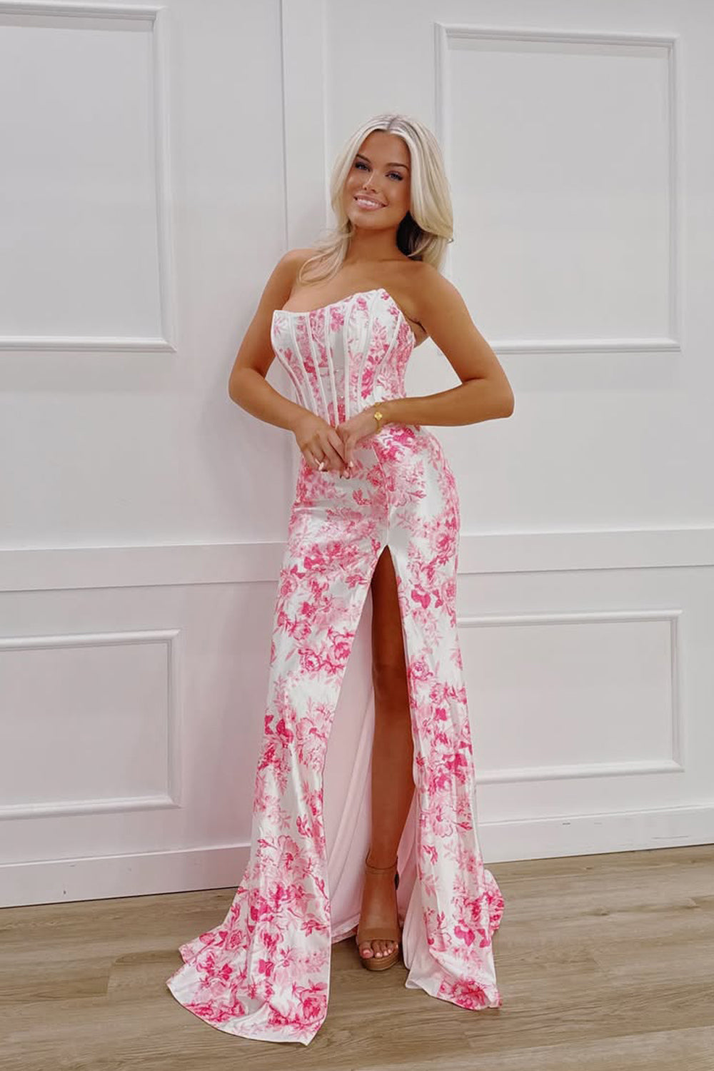 Cute Merrmaid Scoop Neck Floral Satin Long Slit Prom Dress