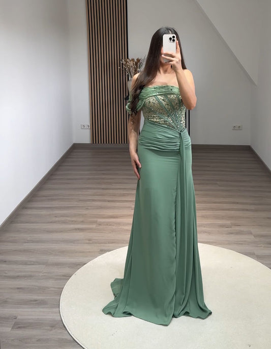 Charming A-Line Spaghetti Straps Square Appliques Evening Dress