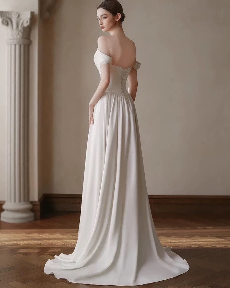 Elegant Off-the-Shoulder Prom Dress Pleated A-Line with Beaded