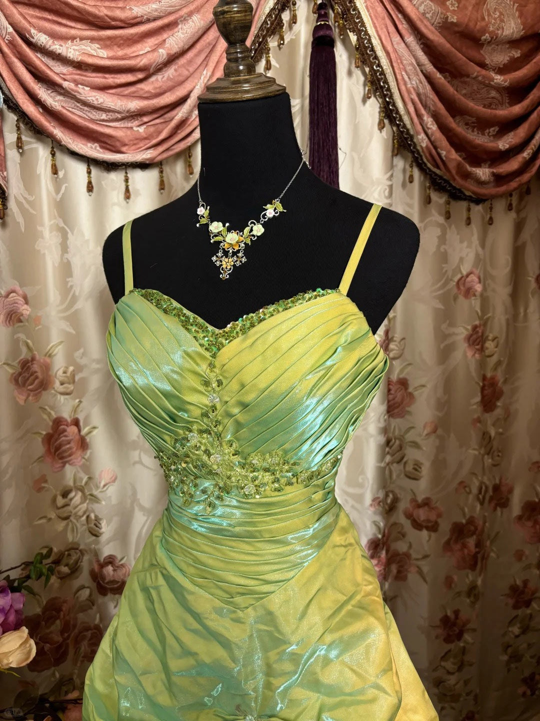 A-Line Sweetheart Spaghetti Straps Sleeveless Floor-Length Taffeta Prom Dress