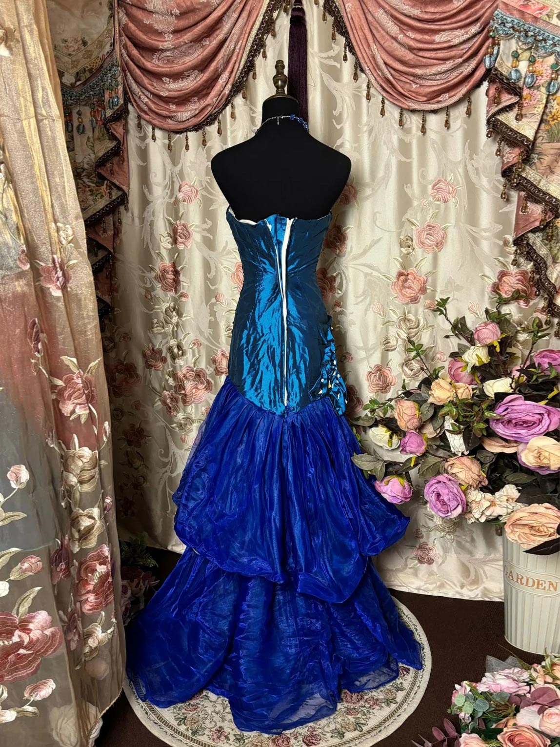 Princess Strapless Sleeveless Floor-Length Taffeta Unique Lace Prom Dress