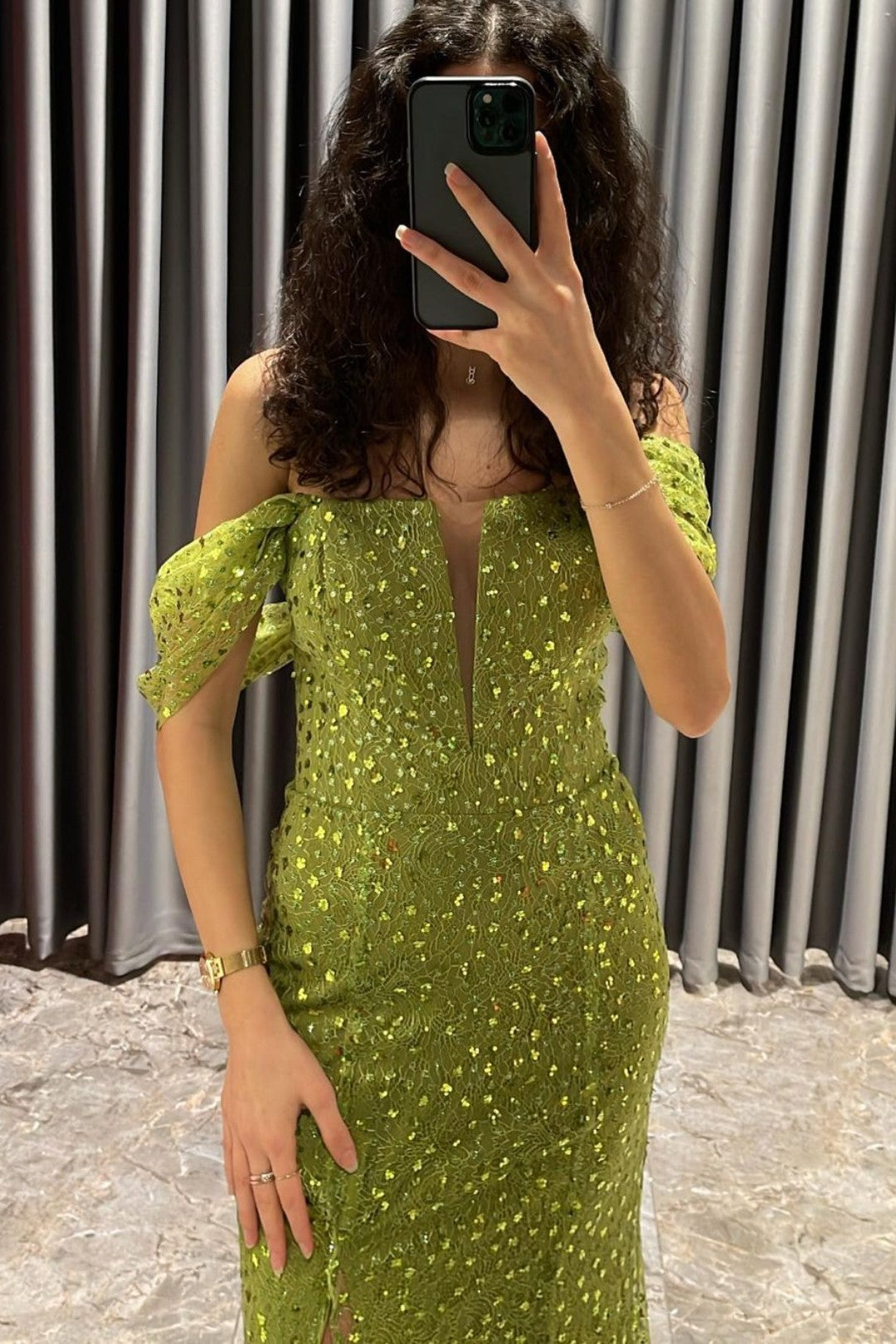 Beautiful Green Evening Dress Off-The-Shoulder Sequins With Split