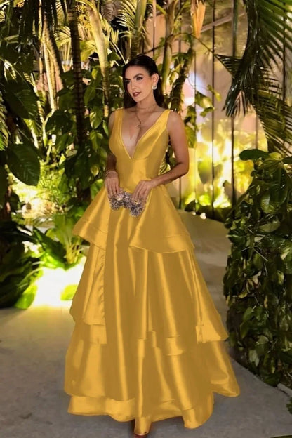 Peacock V-Neck Three-layer Ruffles Elegant Prom Dress