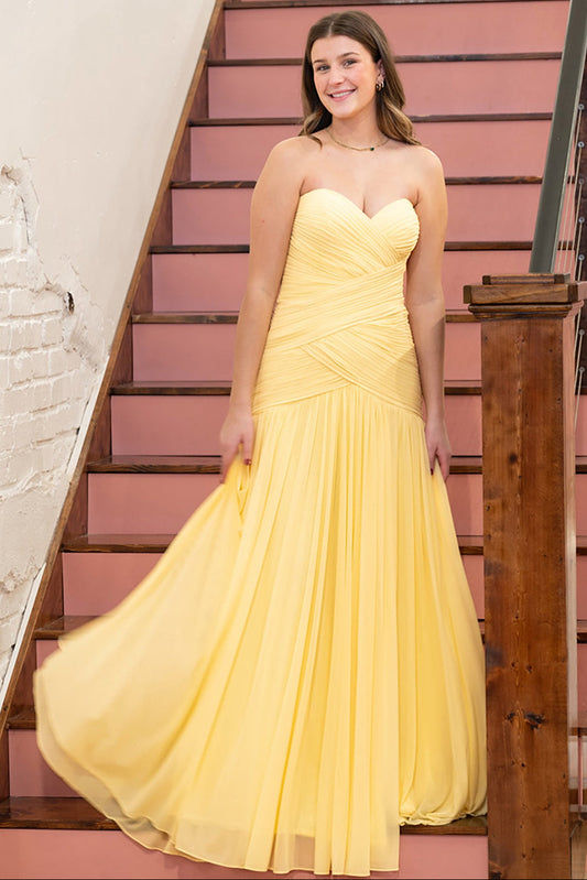 Yellow Sweetheart Chiffon Pleats A-Line Long Prom Dress