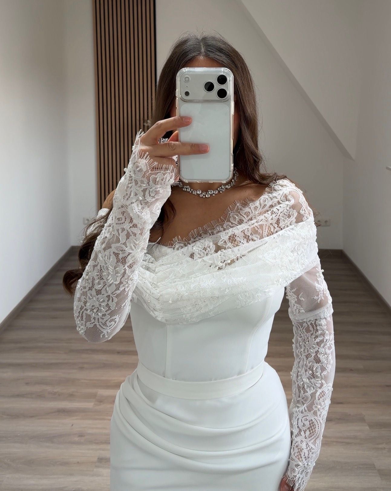 A-Line Long Sleeves Scoop Floral Appliques Evening Dress