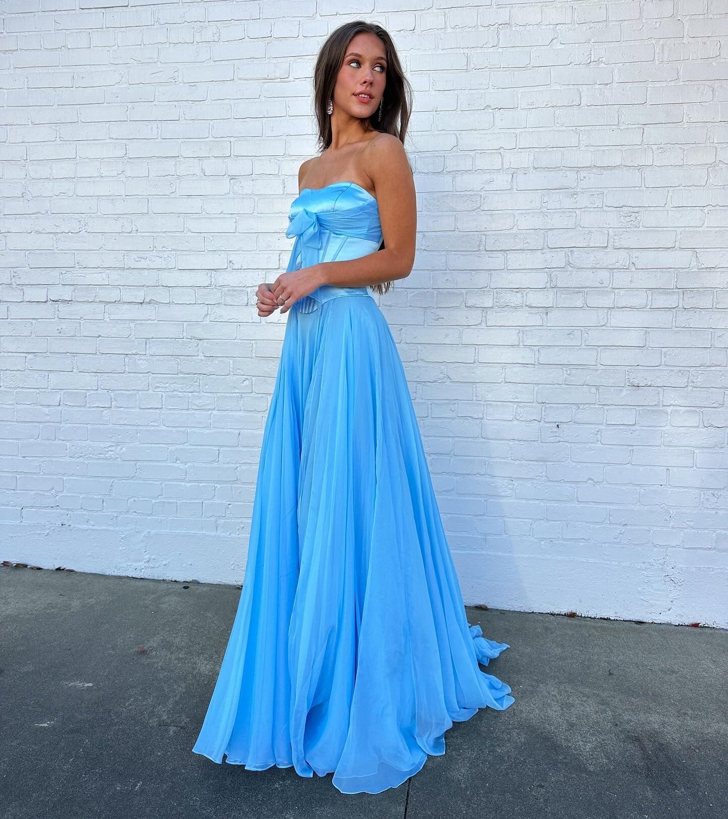 Strapless Chiffon Corset Floor-Length Prom Dress Sweetheart Pleated Party Gowns