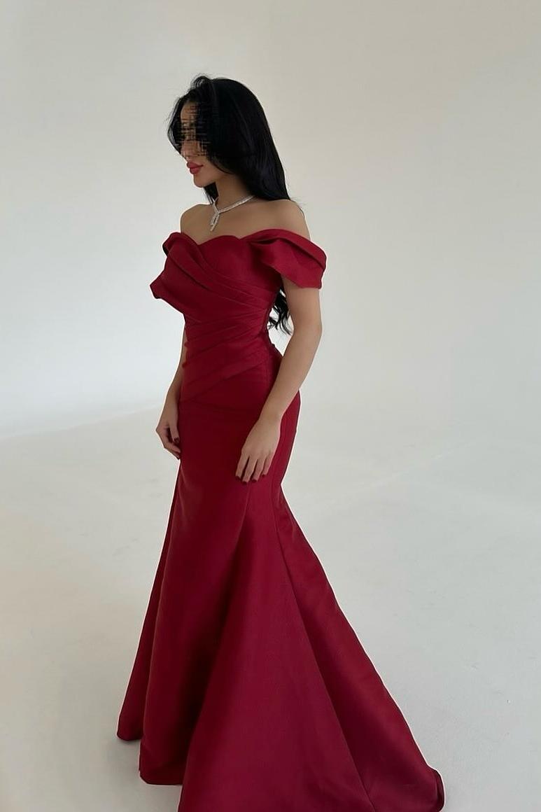 Off-Shoulder Sleeveless Mermaid Long Prom Dress With Pleated