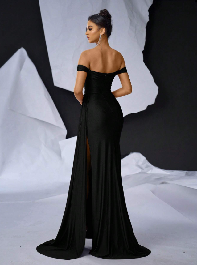 Trendy Black Off-the-Shoulder Prom Dress Slimming Train with Split