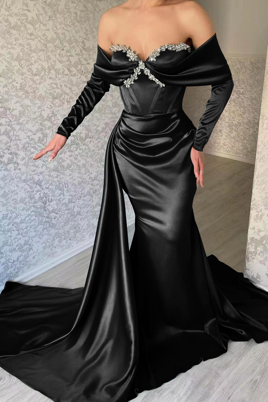 Sweetheart Long Sleeve Prom Dress Mermaid Evening Formal Dress With Rhinstone