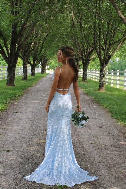 Deep V-Neck Spaghetti Straps Party Gowns 3D-Flowers Applique Mermaid Prom Dress